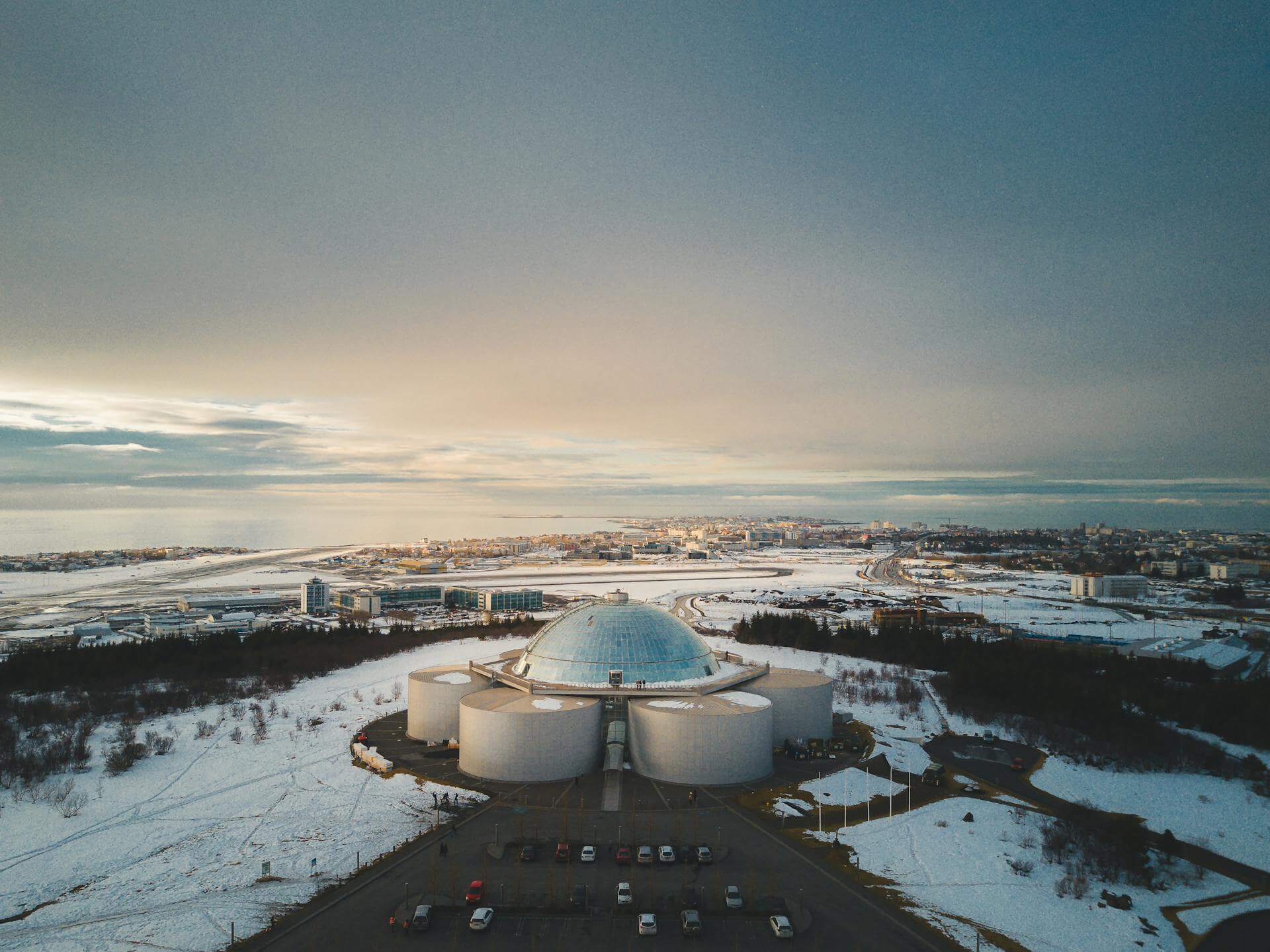 Perlan, ett av många barnvänliga resmål i Höfudborgarsvaedid.