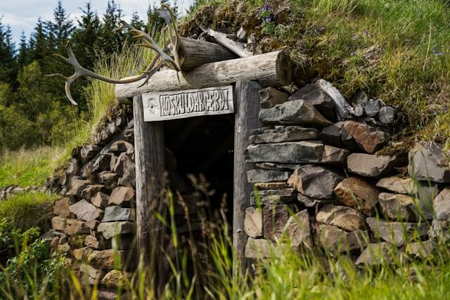 Vid Snorrastofa museum kan du besöka Snorri Sturlusons hus.