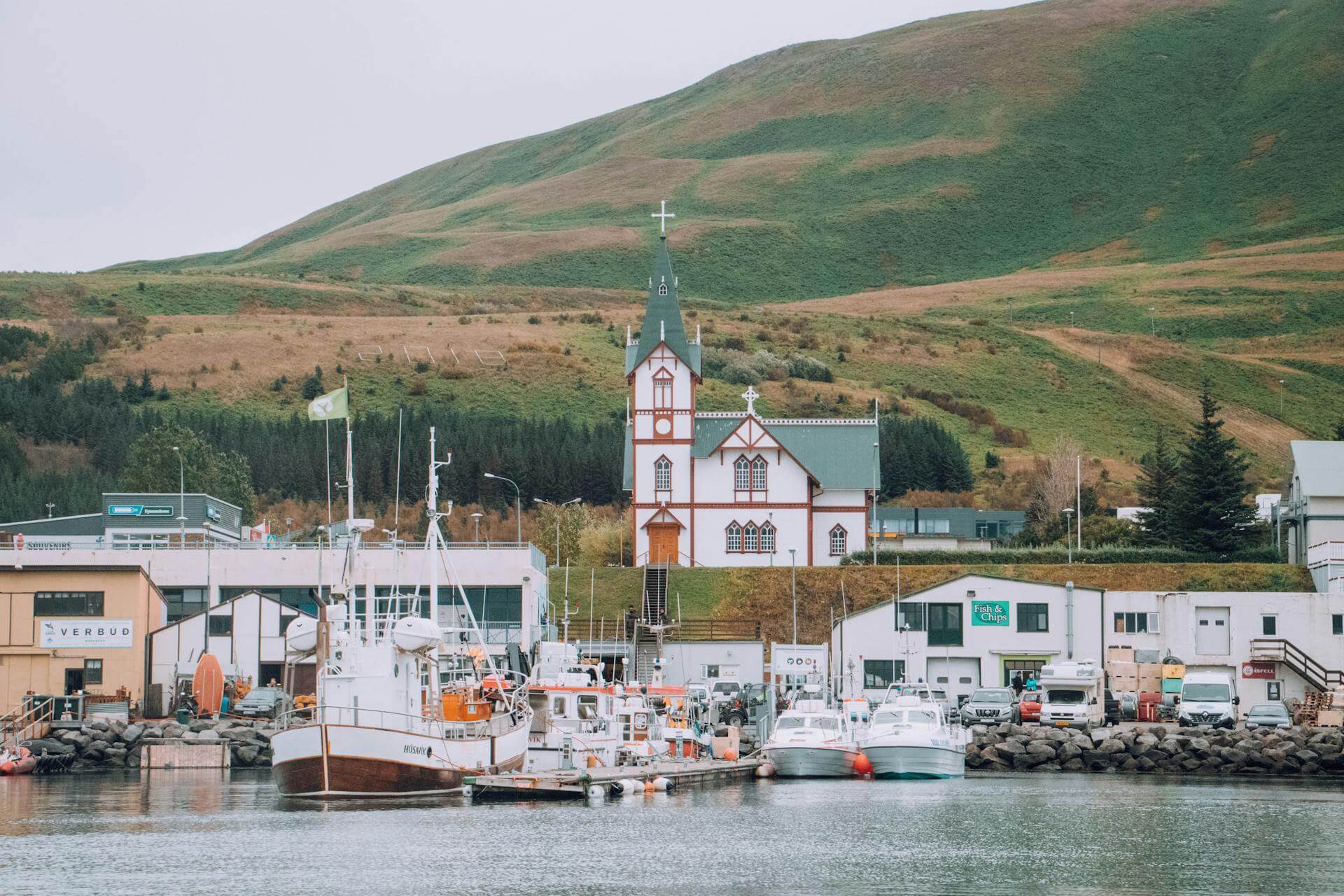 Husavik är en av många kulturplatser i nordöstra Island