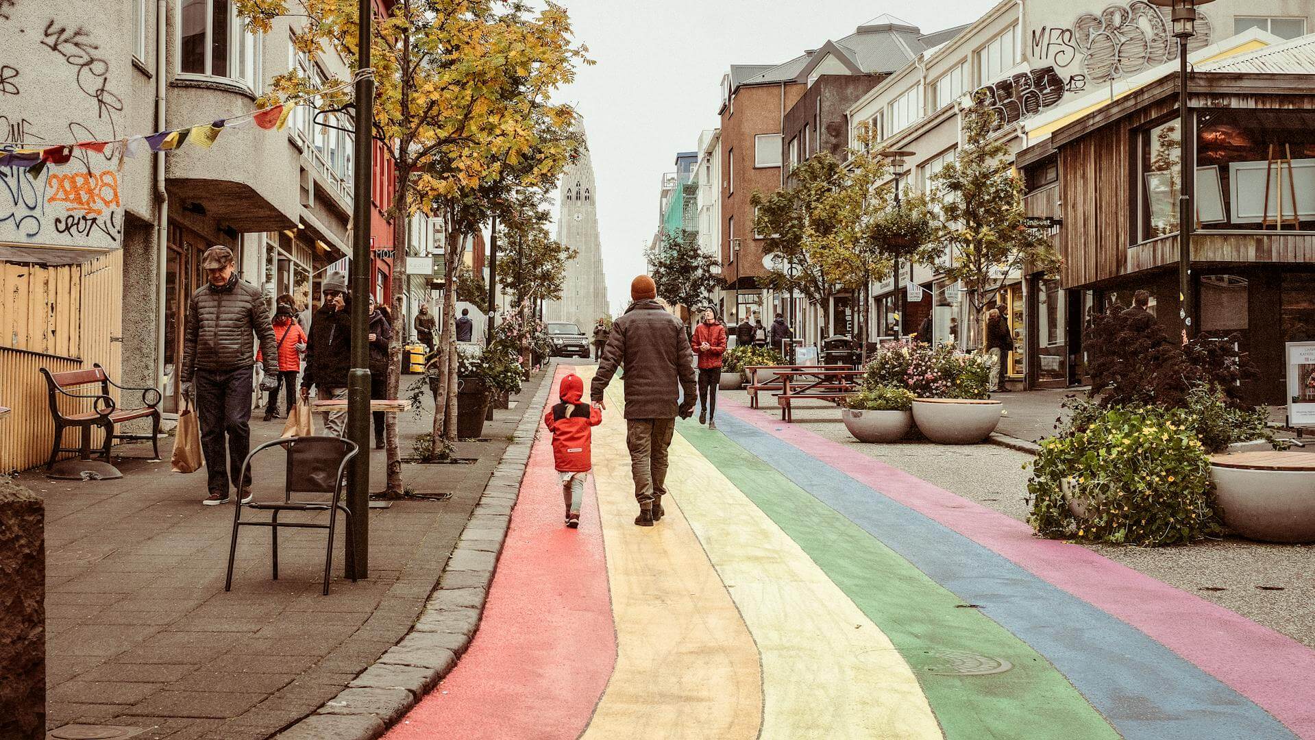 Utforska familjevänliga resmål i Reykjavik.