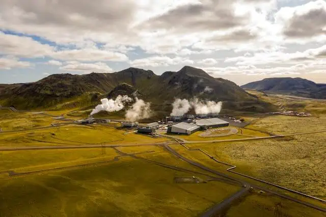 Besök Geothermal exhibition om du vill lära dig mer om hur Hengill försörjer invånarna.