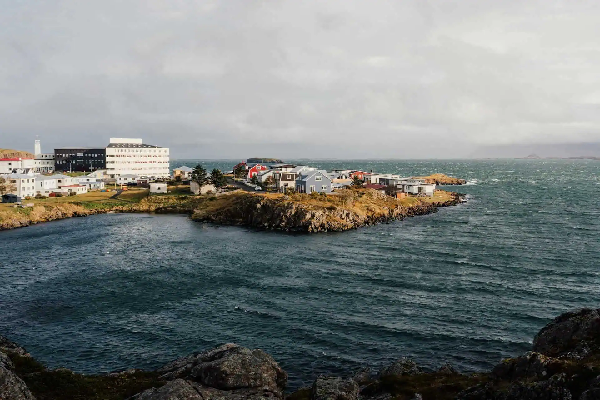 Snaefellnes är en halvö med många sevärdheter.